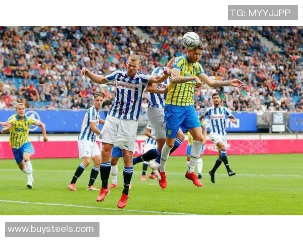 福图纳西与格拉夫的精彩对决揭示了足球战术的深度与魅力